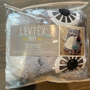 Levtex Baby Owl Play Mat size 21inx35in